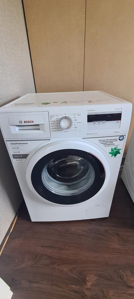 Goede en stille Bosch Serie 4 wasmachine (7kg), Witgoed en Apparatuur, Wasmachines, Ophalen, Minder dan 85 cm, Zo goed als nieuw