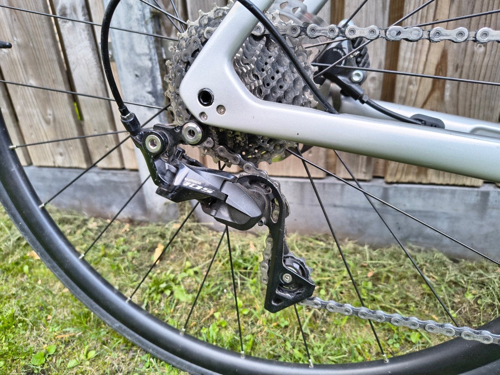 Foto 3 van Trek Emonda SL5 Disc 2022 - Quick Silver - Maat 54