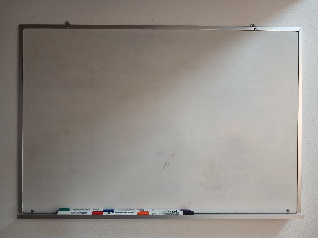 Whiteboard 60x90cm (magnetisch) + markers, Huis en Inrichting, Woonaccessoires | Memoborden, Ophalen, Gebruikt, Magneetbord