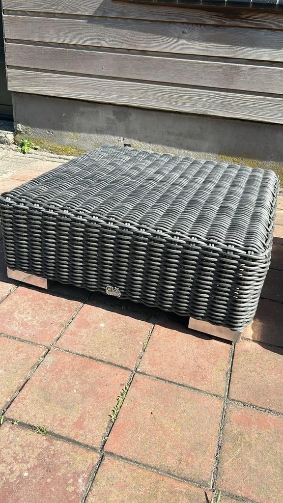 Apple Bee Hocker/Bijzettafel Wicker 70x70, Ophalen of Verzenden, Gebruikt