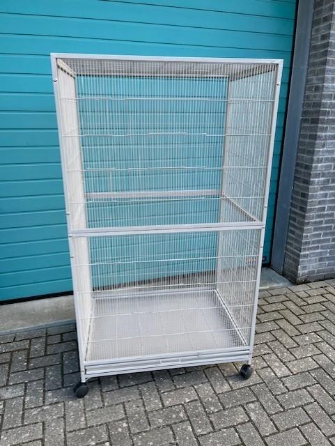 2x Vogelverblijf/Kooi Daisy, Ophalen, Zo goed als nieuw, Metaal, Vogelkooi