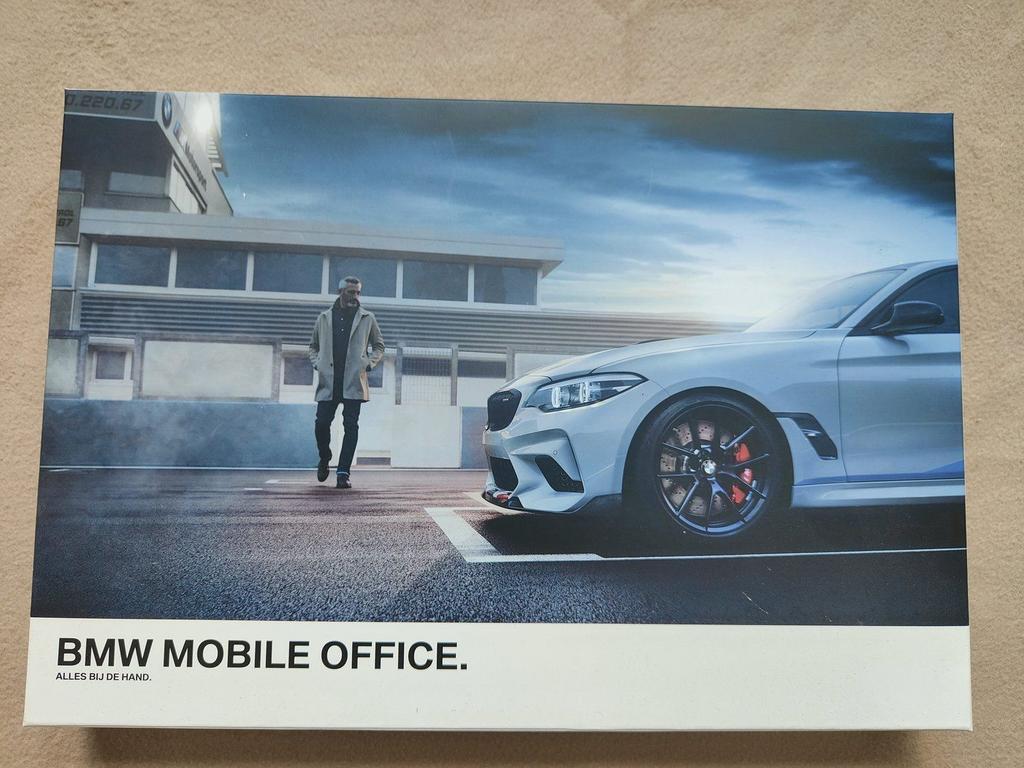 Mobile Office labtop hoes met extra USB aansluiting merchand, -, -, Nieuw, Ophalen of Verzenden
