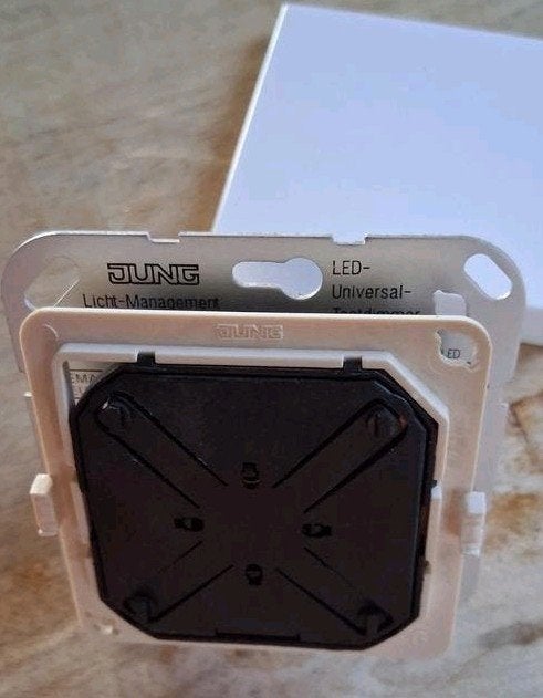 Nieuw JUNG LED Tastdimmer 1271 LED DE + Afdekplaat lS serie, Ophalen of Verzenden, Nieuw, Schakelaar