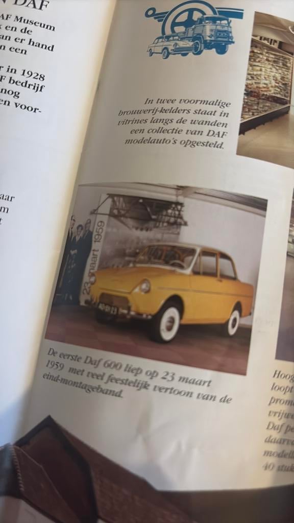 Folder jaren 80 DAF museum koningshuis auto DAF, Ophalen of Verzenden, Zo goed als nieuw, Overige merken