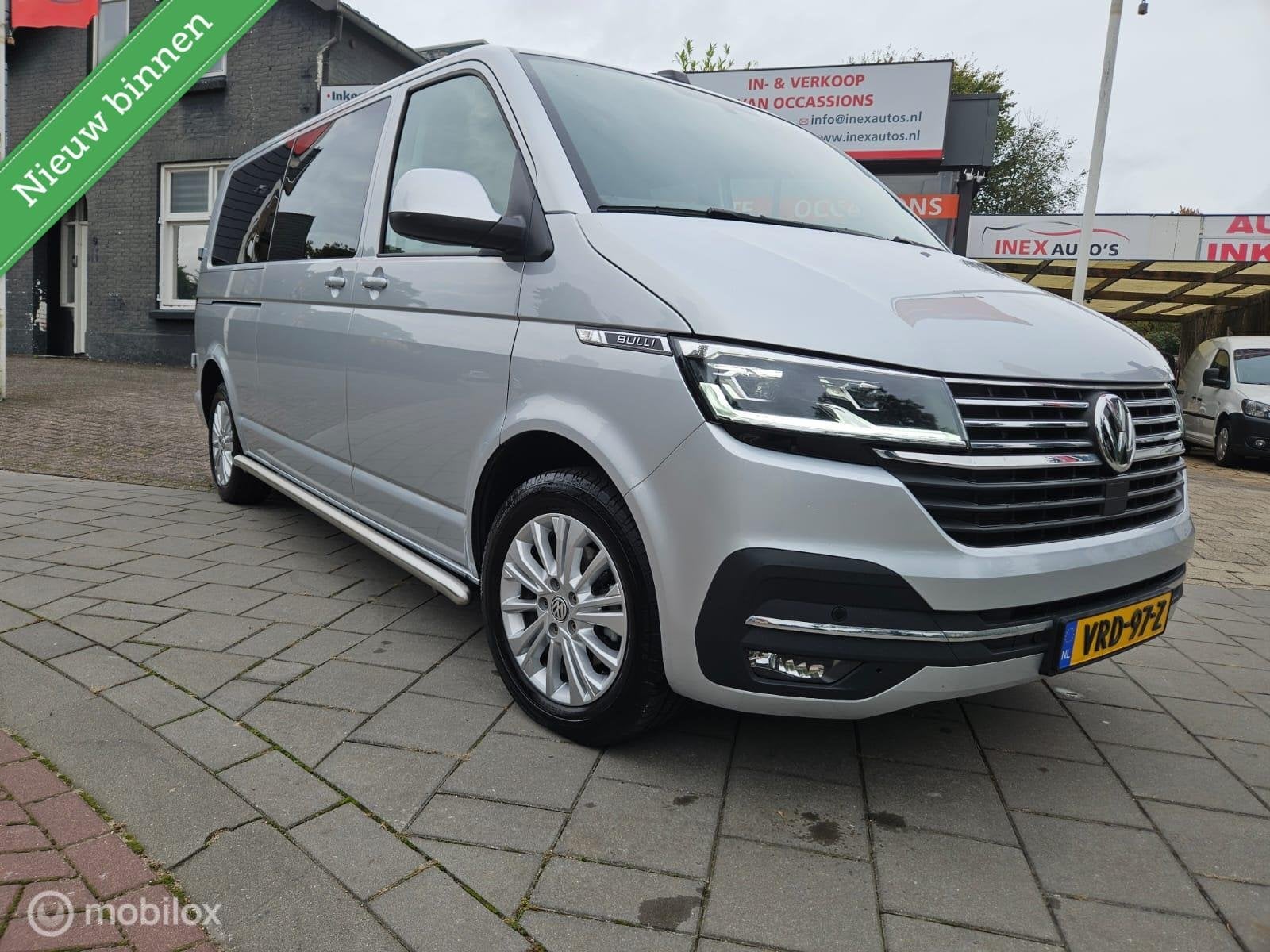 VW Transporter 2.0 TDI DSG Bulli 30 L2 110kW / 150pk D.Cabin, Auto's, Dealer onderhouden, Stof, Gebruikt, Euro 6