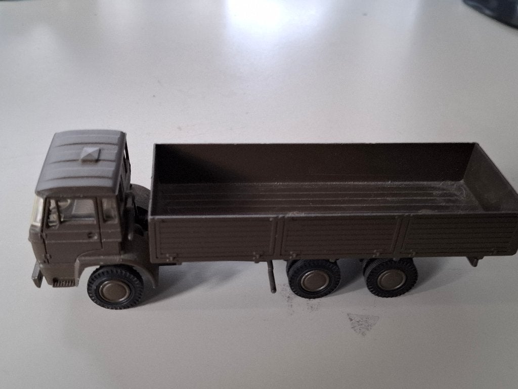 Lion car - Daf 2000/2200 Legerwagen met dubbele achteras, Hobby en Vrije tijd, Modelauto's | 1:50, Ophalen of Verzenden, Zo goed als nieuw