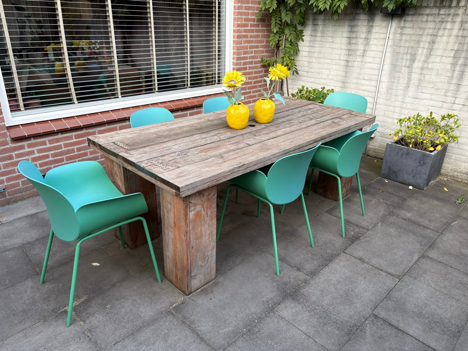 Robuuste houten tuintafel, Tuin en Terras, Ophalen, Gebruikt, Eettafel, 6 zitplaatsen