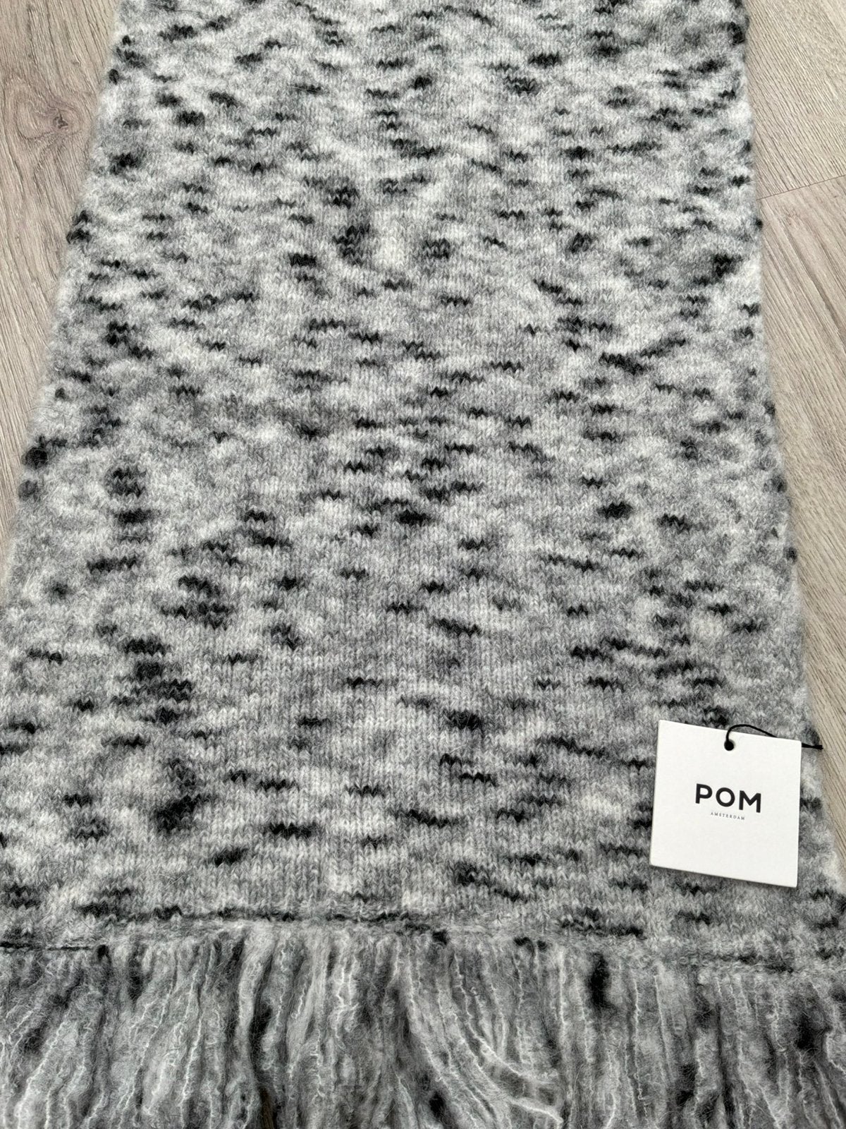 Pom Amsterdam - heerlijk warme sjaal voor de herfst/winter, Kleding | Dames, Ophalen of Verzenden, Nieuw, Sjaal