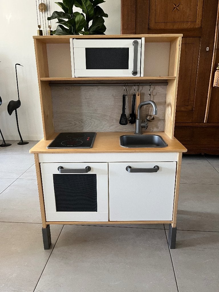 Speelkeukentje IKEA inclusief bijbehorende speelattributen, Ophalen, Zo goed als nieuw, Hout, Speelkeuken