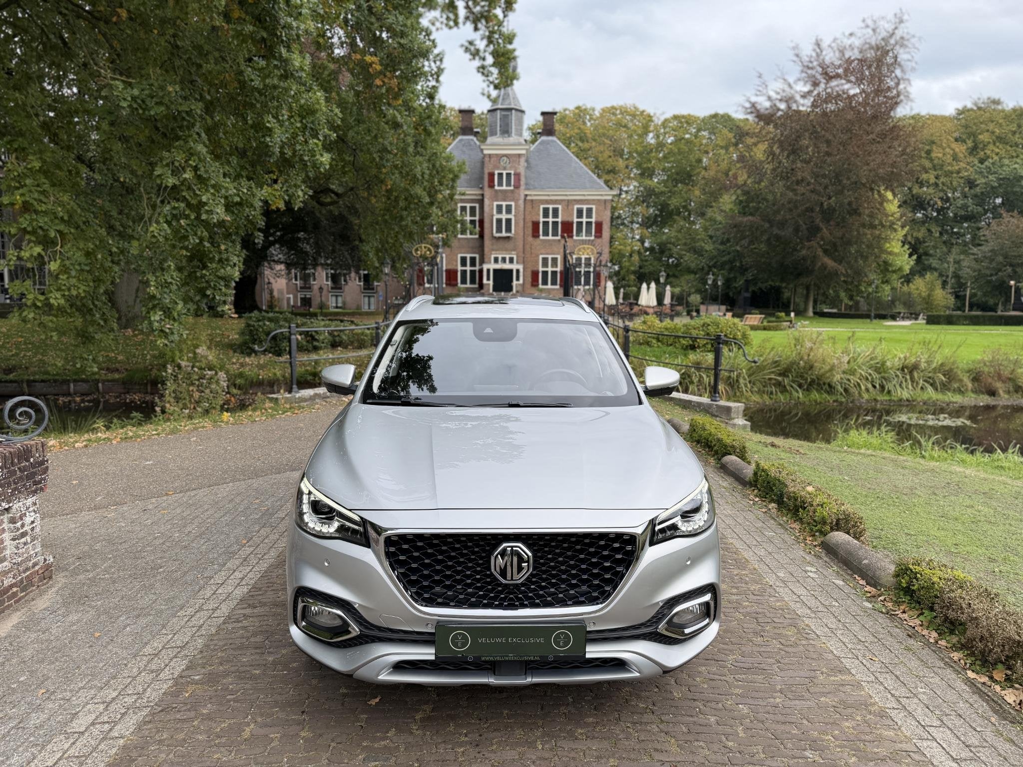 MG EHS 1.5 TGDI Luxury PHEV | Pano | Leder | 360 Camera |, Auto's, Gebruikt, 4 cilinders, 258 pk, Bedrijf