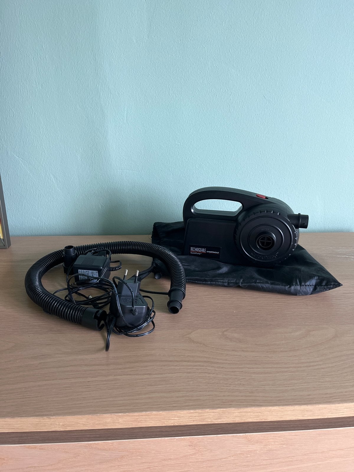 Quickpump, Caravans en Kamperen, Luchtpompen, Ophalen of Verzenden, Zo goed als nieuw, Elektrisch