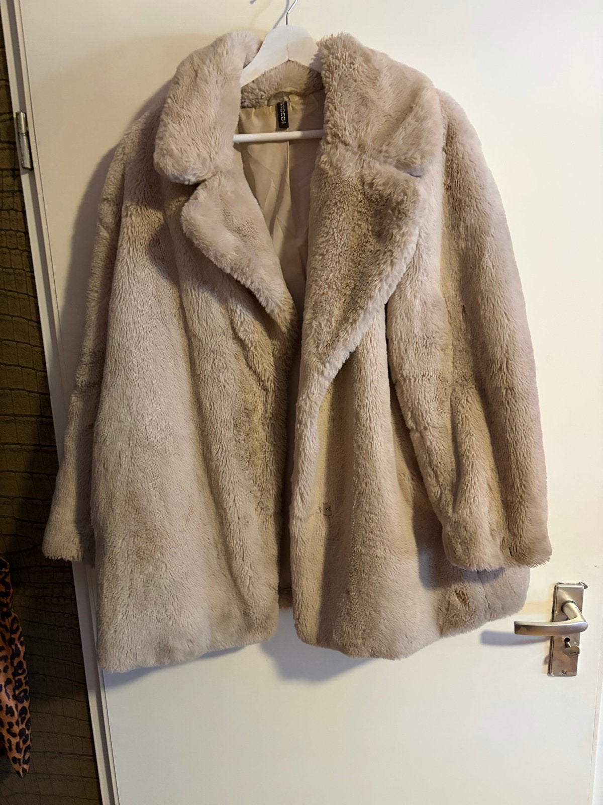 H&M bontjas Maat L - Zo goed als nieuw, Ophalen, Zo goed als nieuw, Maat 42/44 (L), Beige