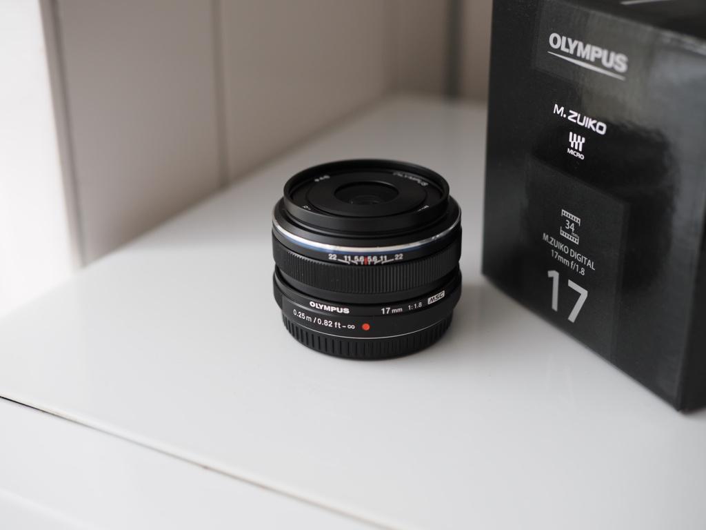 Olympus M. Zuiko 17mm f1.8, Ophalen of Verzenden, Zo goed als nieuw, Groothoeklens