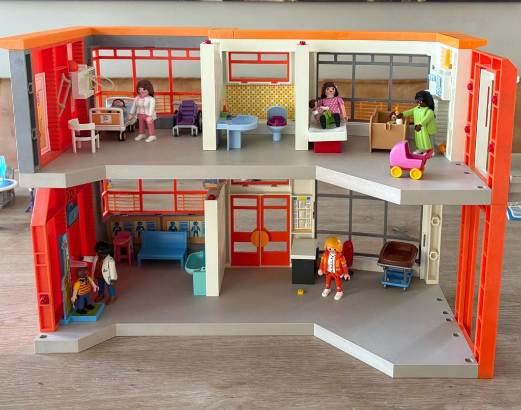 Playmobil Ziekenhuis met figuren en accessoires, Ophalen, Gebruikt, Complete set