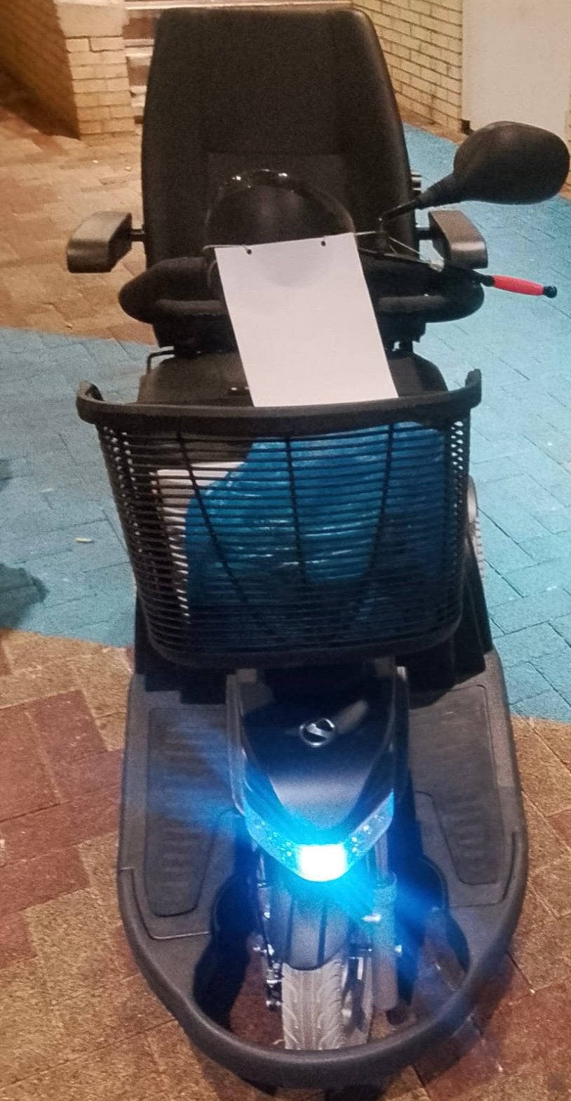 Scootmobiel brand new, Fietsen en Brommers, Ophalen, Zo goed als nieuw