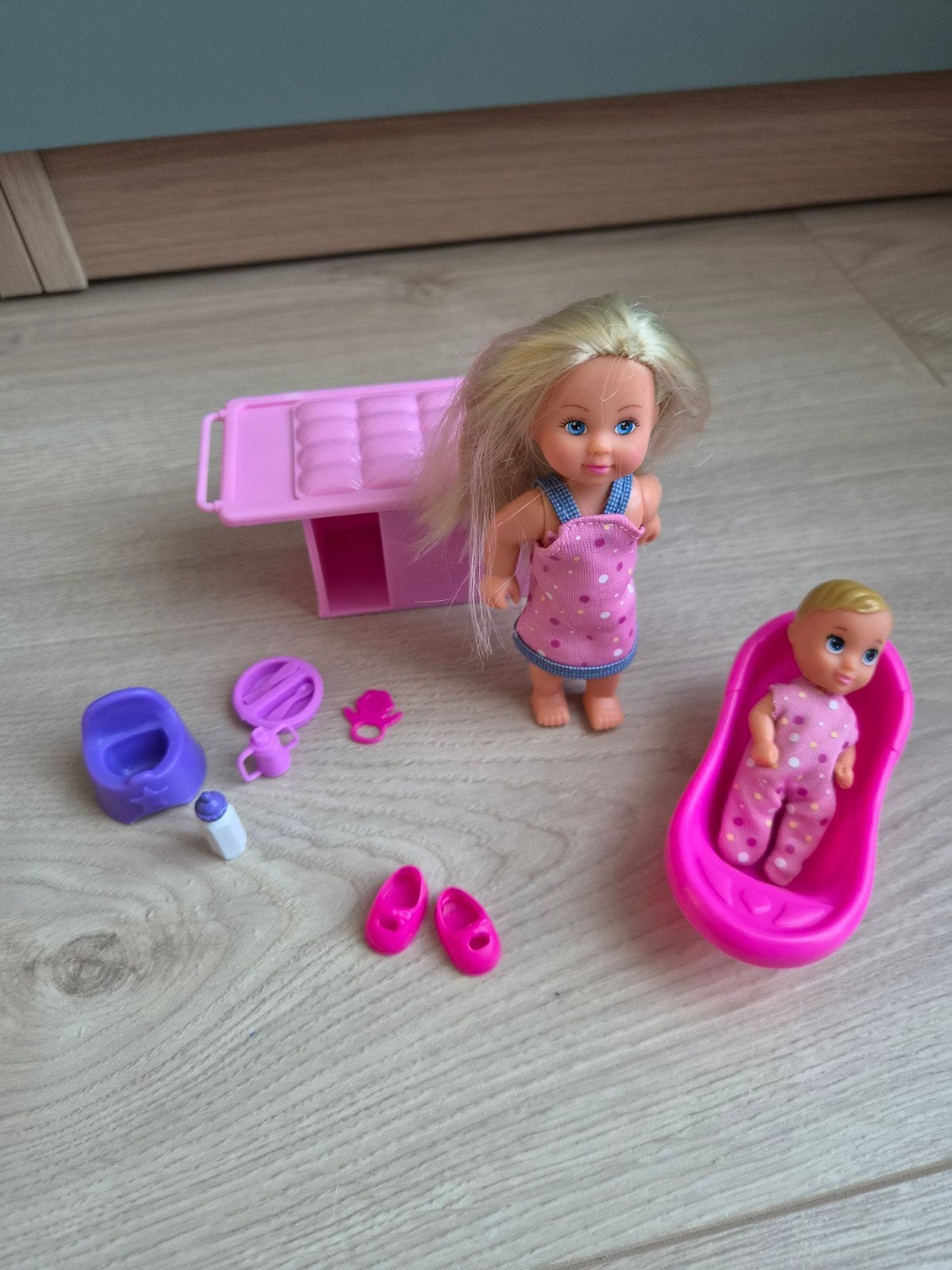 Evi Love Babysitter Speelset met Poppen en Accessoires, Kinderen en Baby's, Ophalen of Verzenden, Gebruikt, Overige typen