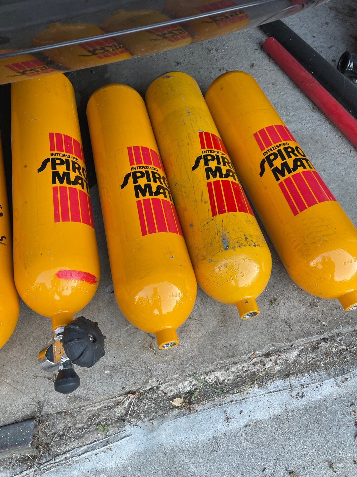 6x Spiromatic retro duikflessen, Watersport en Boten, Ophalen of Verzenden, Gebruikt, Overige typen