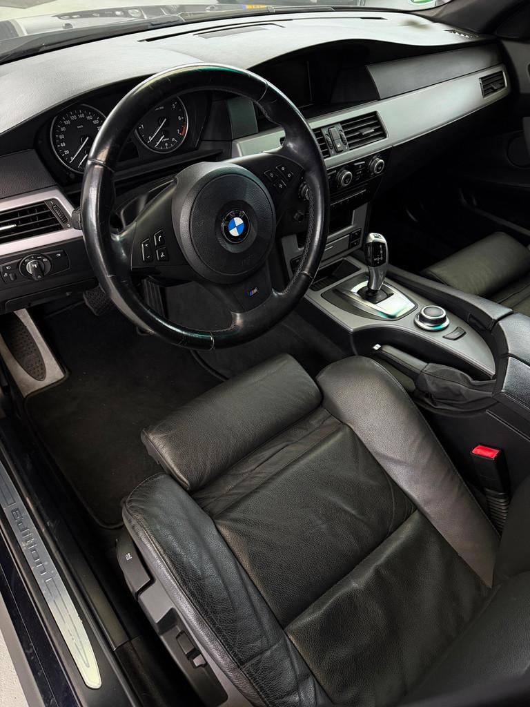 BMW 5-serie Touring 523i M-Pakket Facelift High Executive, Gebruikt, Zwart, Zwart, Leder