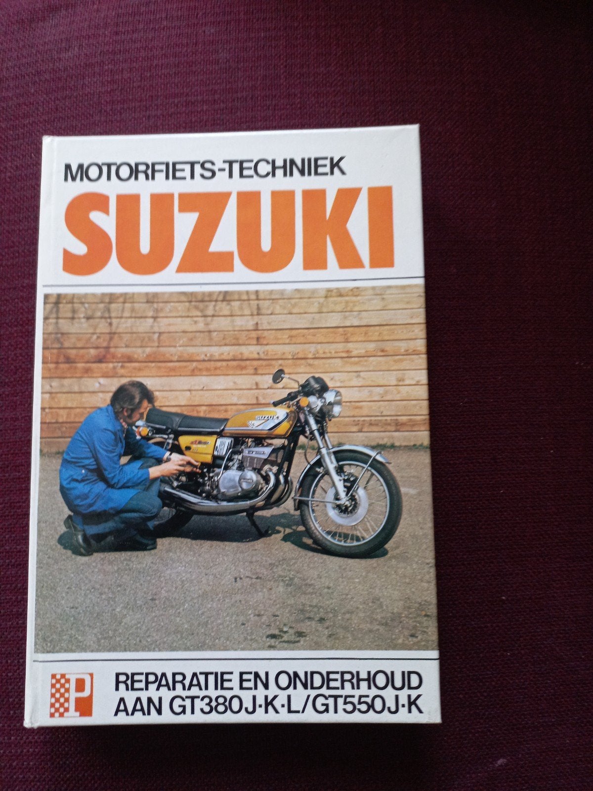 Motorfietstechniek Suzuki GT380J-K-L/GT550J-K, Boeken, Motoren, Ophalen of Verzenden, Gelezen, Peters' Motorboeken, Merk of Model