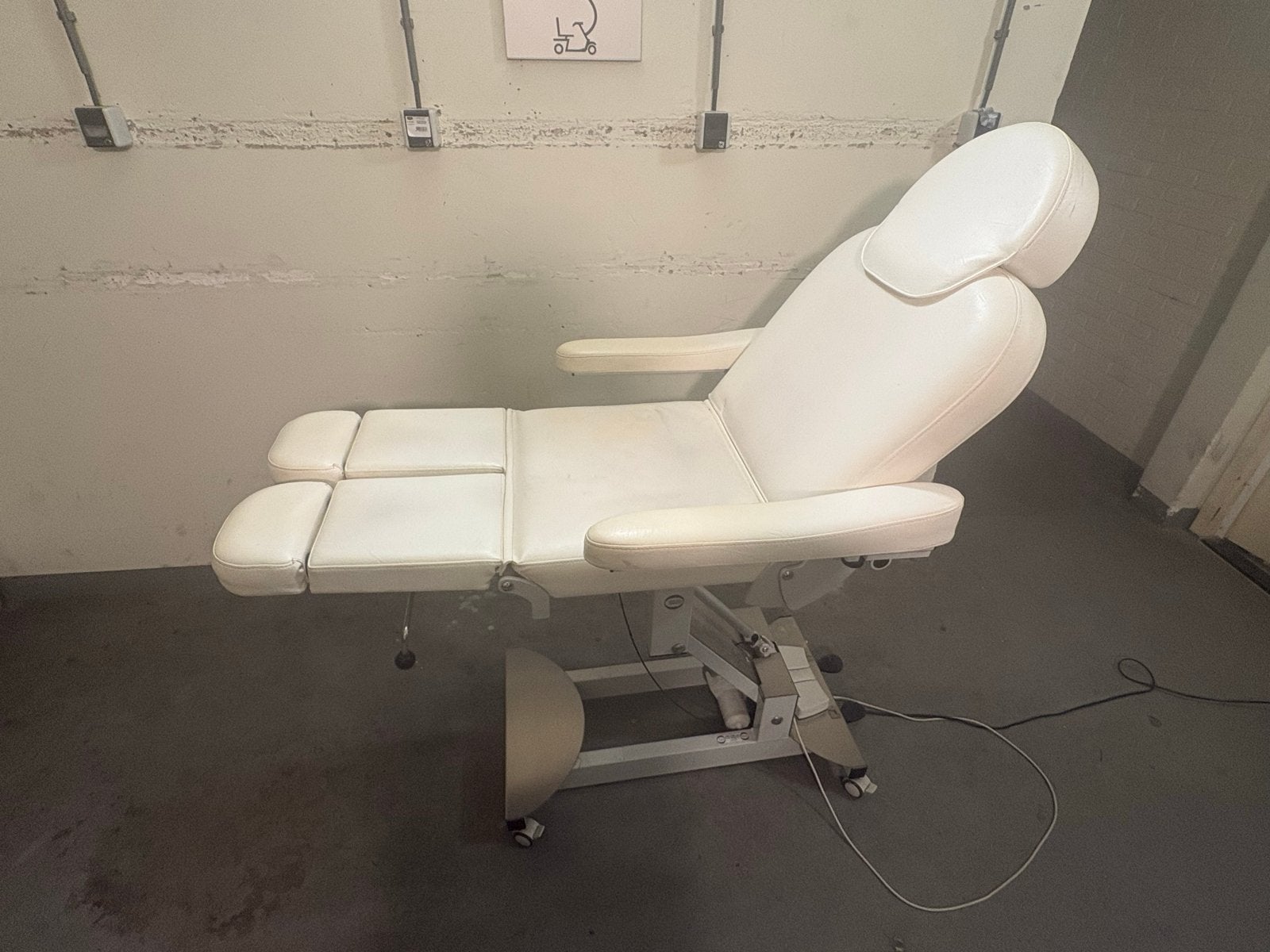 Ionto Comed Liege AF1 Behandelstoel/Massagetafel, Overige plaatsen, Ophalen, Gebruikt, Overige typen