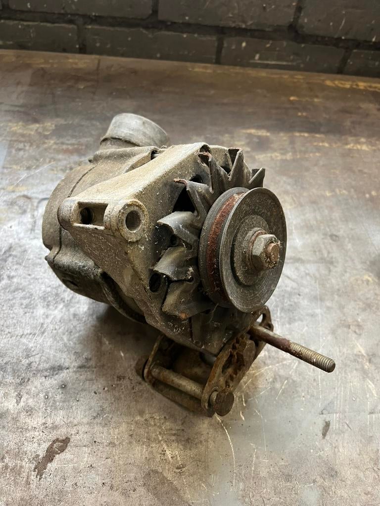 Mercedes g klasse w460 dynamo, Auto-onderdelen, Ophalen of Verzenden, Gebruikt, Mercedes-Benz