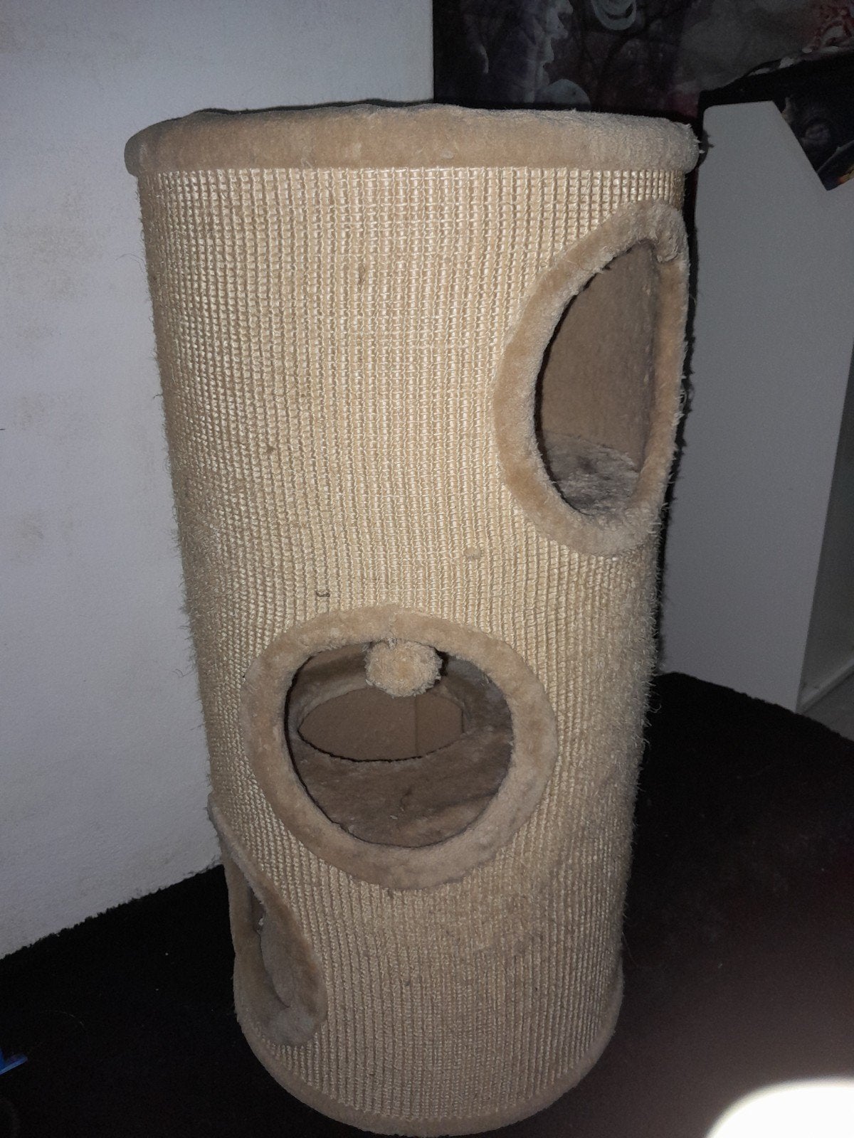 te koop katten krabpaal met drie ingangen, Ophalen, Krabpaal