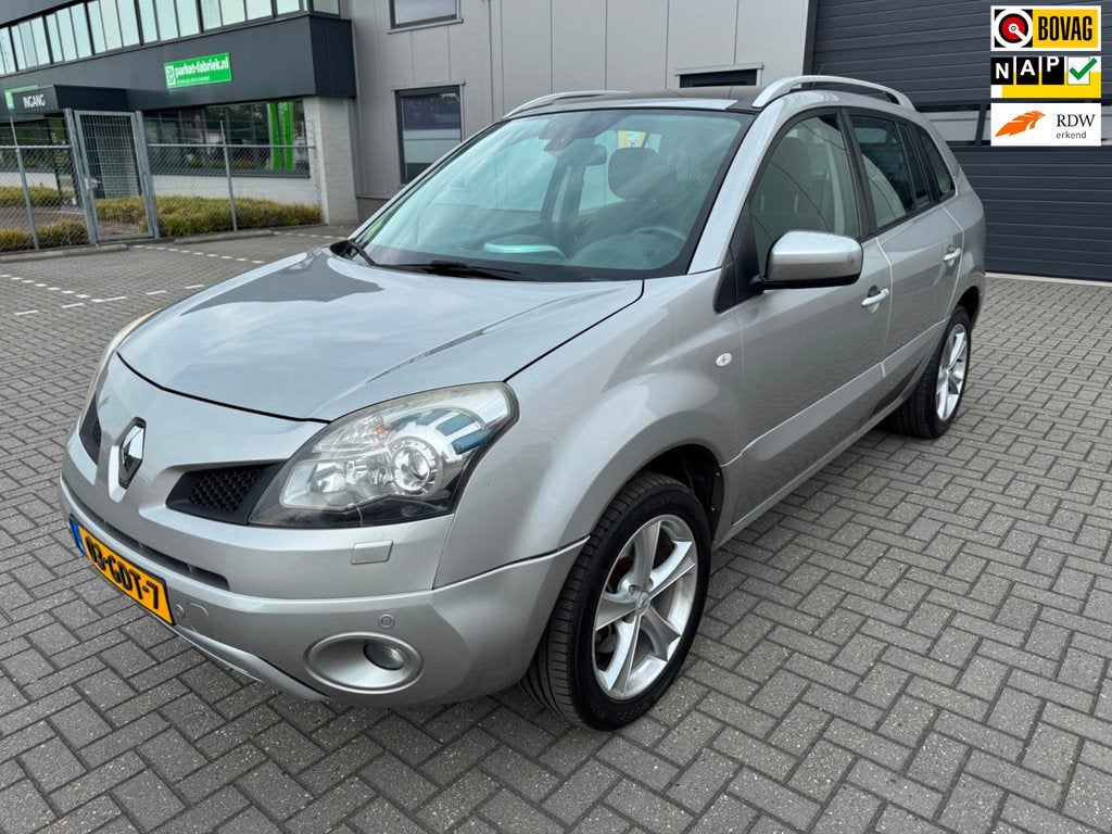 Renault Koleos 2.5 Dynamique Luxe, Auto's, Renault, Voorwielaandrijving, Koleos, Gebruikt, 4 cilinders