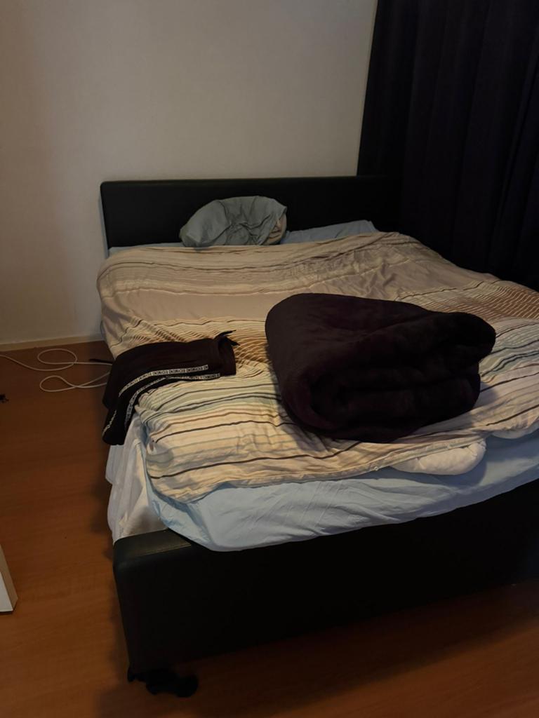 Tweepersoons bed 180 cm, Huis en Inrichting, Slaapkamer | Bedden, Ophalen of Verzenden, Nieuw, Tweepersoons, 180 cm