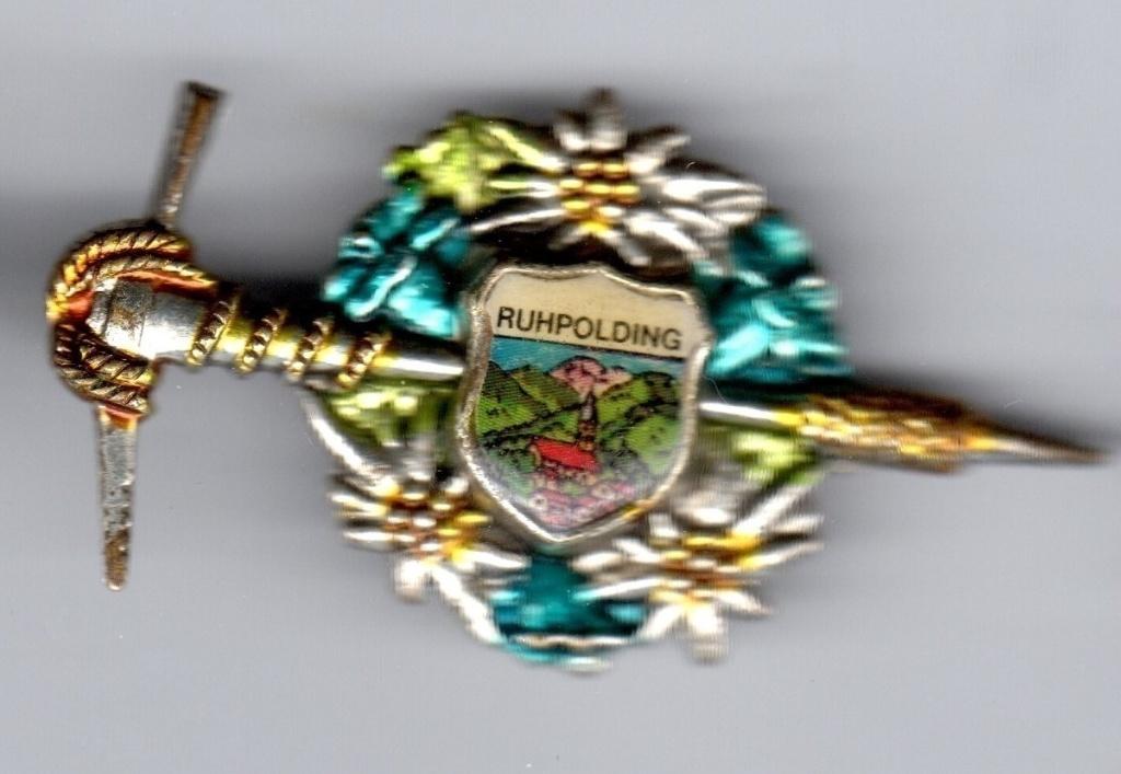 BROCHE RUHPOLDING KERK PIKHOUWEEL EDELWEISS ALPENBLOEM, Verzamelen, Speldjes, Pins en Buttons, Ophalen of Verzenden, Gebruikt