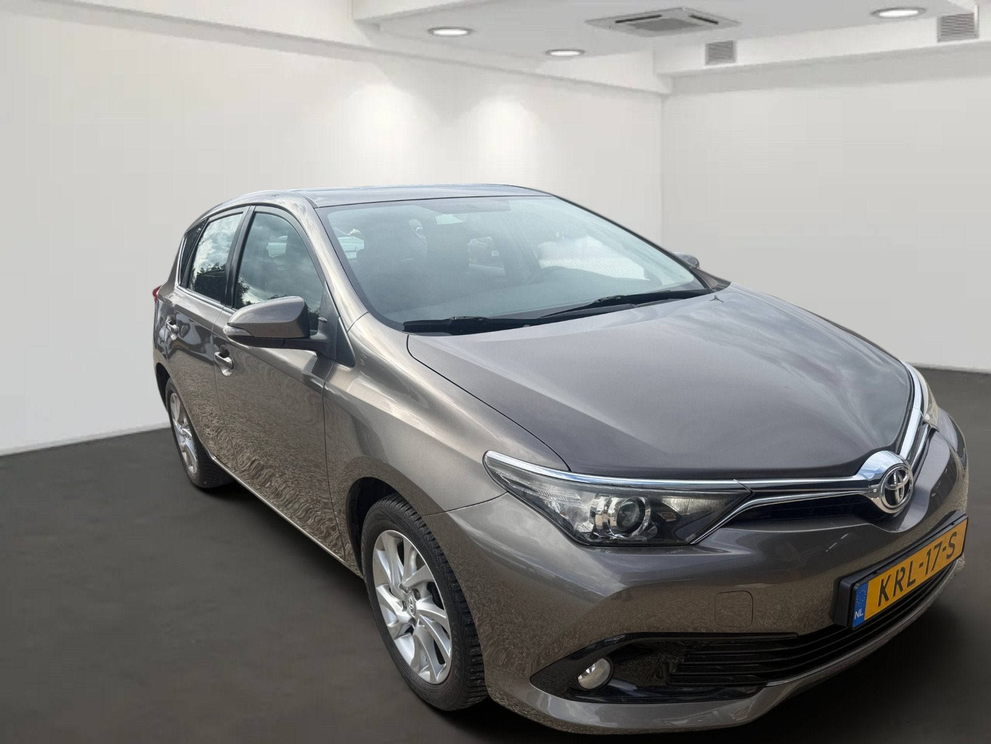 Toyota Auris 1.2T Aspiration Dealeronderhouden, Auto's, Dealer onderhouden, Gebruikt, Euro 6, 4 cilinders