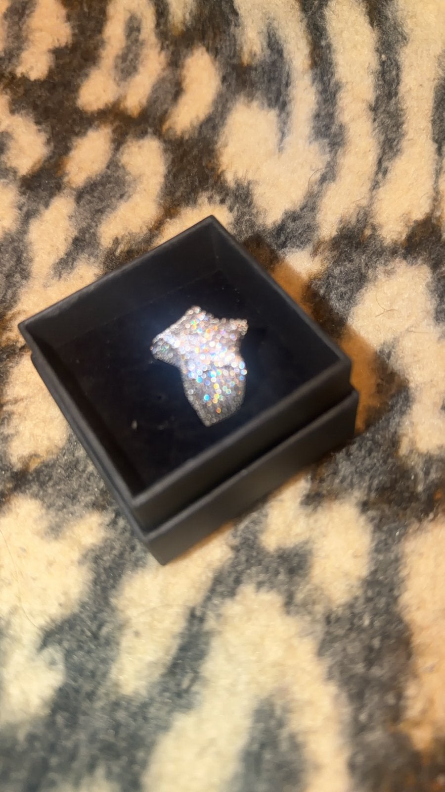 Zilveren ring met schitterende kristallen, Met kristal, Ophalen of Verzenden, Zo goed als nieuw, 17 tot 18