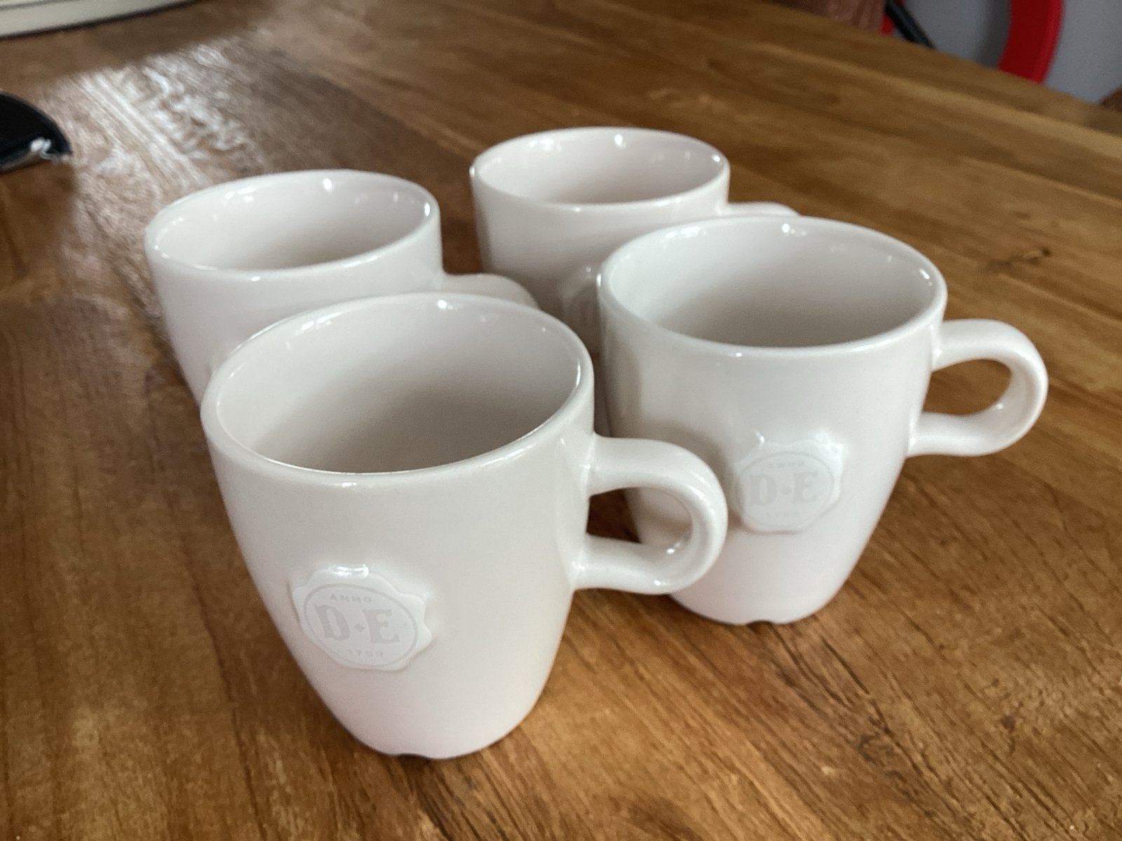 Douwe Egberts mokken - set van 4, Overige merken, Zo goed als nieuw, Klassiek, Keramiek