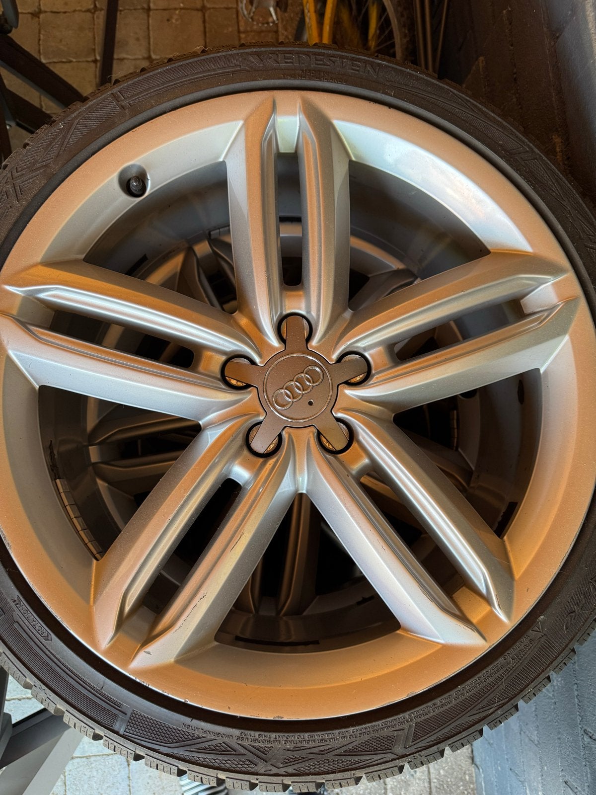 Banden met velgen voor  audi Vredestein Winterband255/35 R20, Auto-onderdelen, Ophalen, Gebruikt, 255 mm, Banden en Velgen