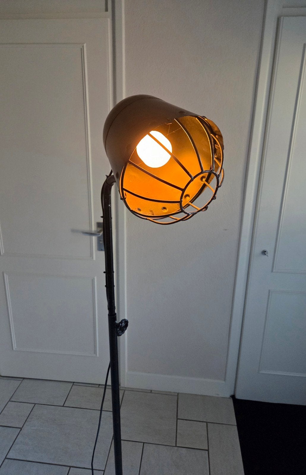 Industriële Vloerlamp Zwart - Verstelbaar, Ophalen of Verzenden, Zo goed als nieuw, 150 tot 200 cm