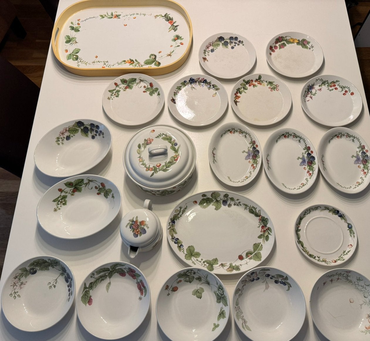 Servies set Marjolein Bastin, Ophalen, Zo goed als nieuw, Kom(men), Overige stijlen