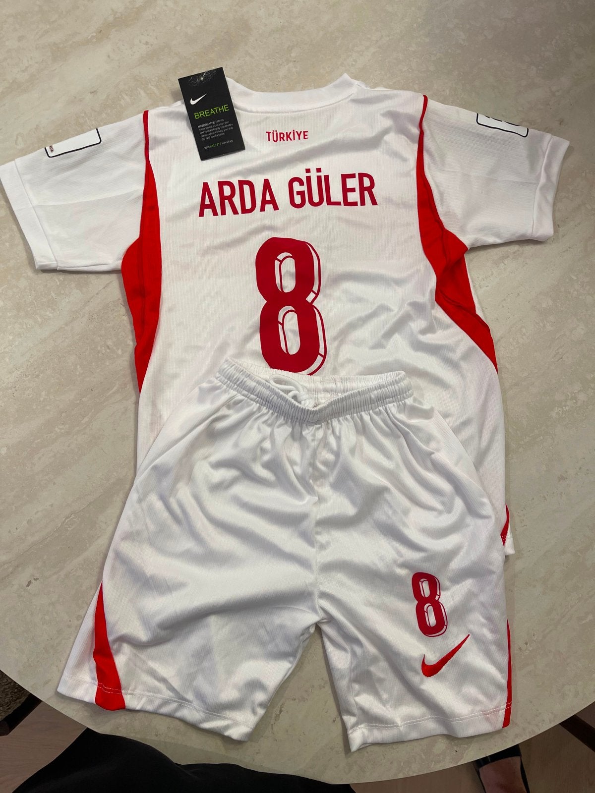Arda Guler Turkije WK 2026 Uit Tenue Kindermaat 135/145 cm, Maat S, Ophalen of Verzenden, Nieuw, Set
