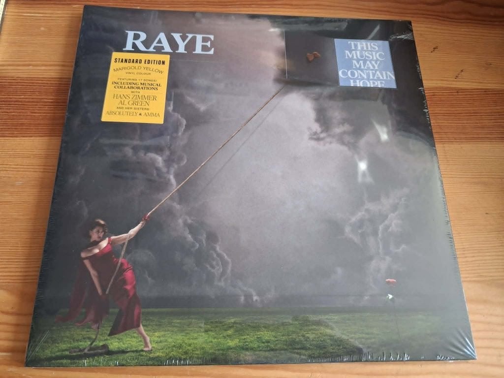 Raye - This Music May Contain Hope (yellow vinyl) (NIEUW), Dubbel-LP, Ophalen of Verzenden, Nieuw in verpakking, 12 inch