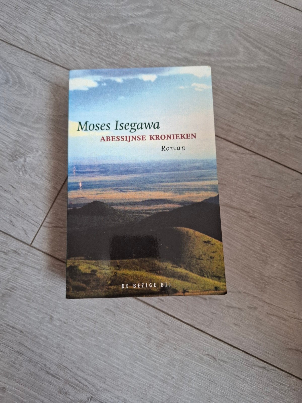 Abessijnse kronieken - Moses Isegawa, Ophalen of Verzenden, Gelezen, Moses Isegawa