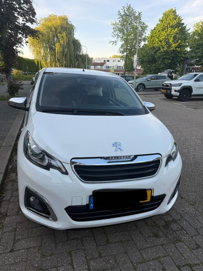 Peugeot 108 1.0 E-vti 72pk 5D 2020 Wit, Auto's, Voorwielaandrijving, 4 stoelen, Wit, Origineel Nederlands