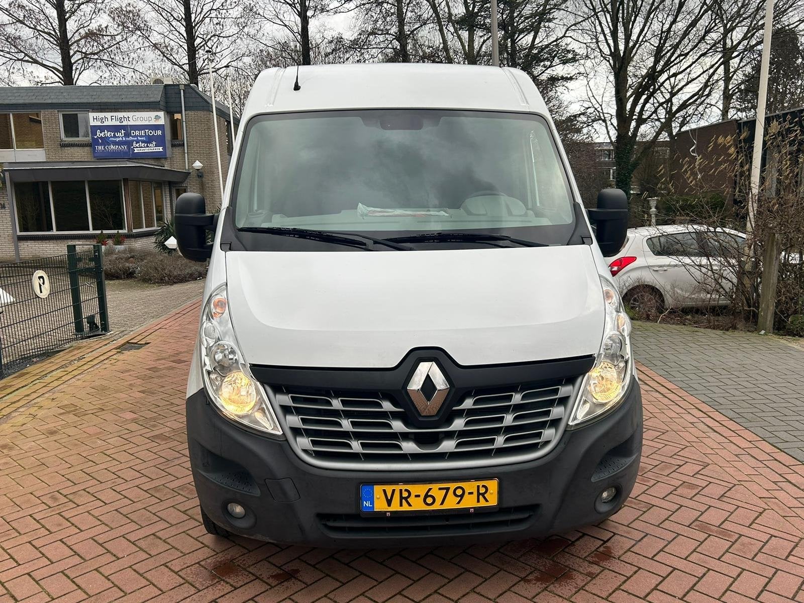 Renault Master T35 2.3 dCi L2H2 Airco, cruise, trekhaak, Euro 5, Gebruikt, 4 cilinders, Renault