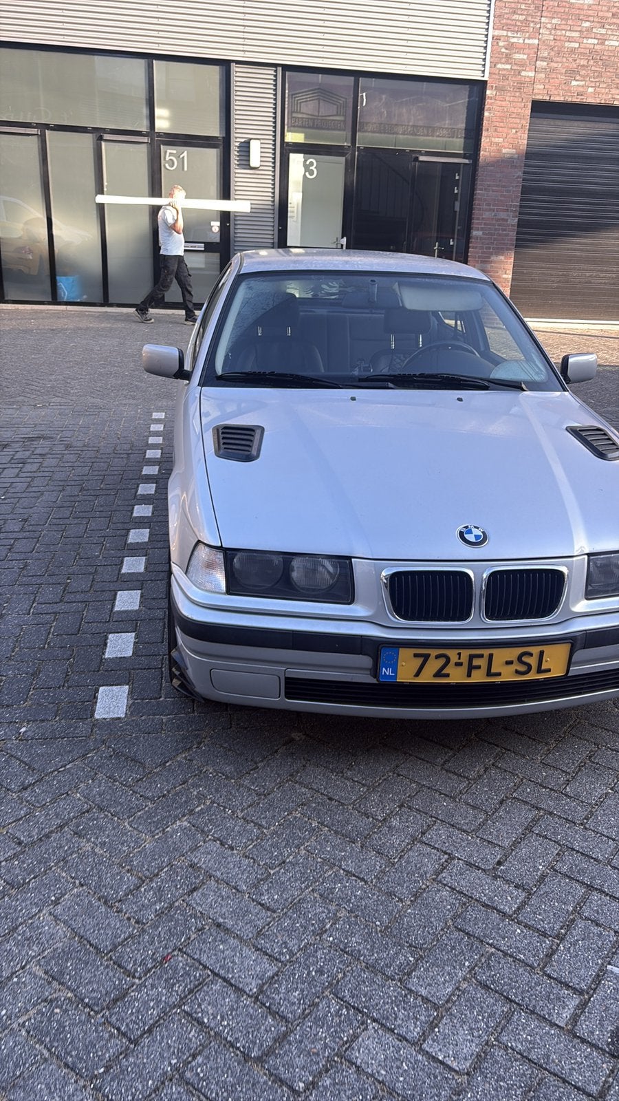 BMW 3-Serie 1.9 I 316 Compact 2000 LEES BESCHRIJVING, Auto's, 4 cilinders, 3-Serie, Zilver of Grijs, 1300 kg