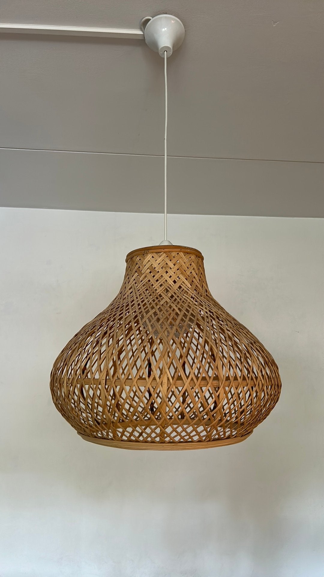 Lamp rotan, Ophalen of Verzenden, Zo goed als nieuw