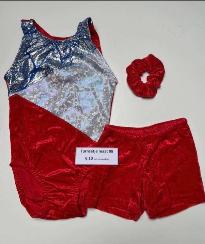 Turnsetje maat 98 nieuw rood, Sport en Fitness, Turnen, Nieuw, Ophalen of Verzenden, Rood, Kleiner dan kindermaat 122