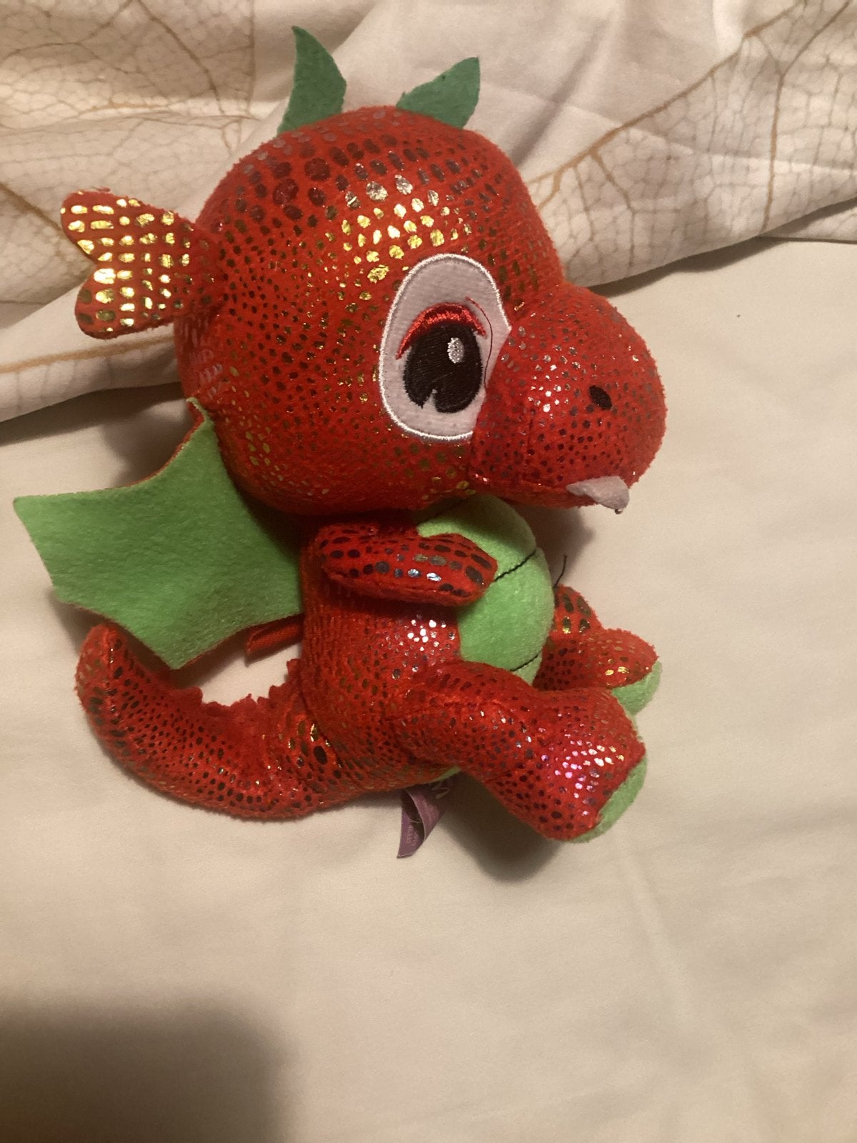 Leuke rode draak knuffel met groene vleugels, Ophalen of Verzenden, Zo goed als nieuw, Rood, Klein (minder dan 20 cm)