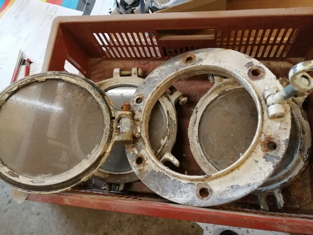 6 patrijspoorten gatmaat 240mm, Ophalen, Gebruikt, Overige typen, Motorboot