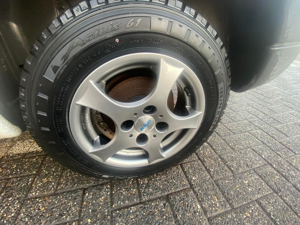 Velgen Peugeot partner, Ophalen
