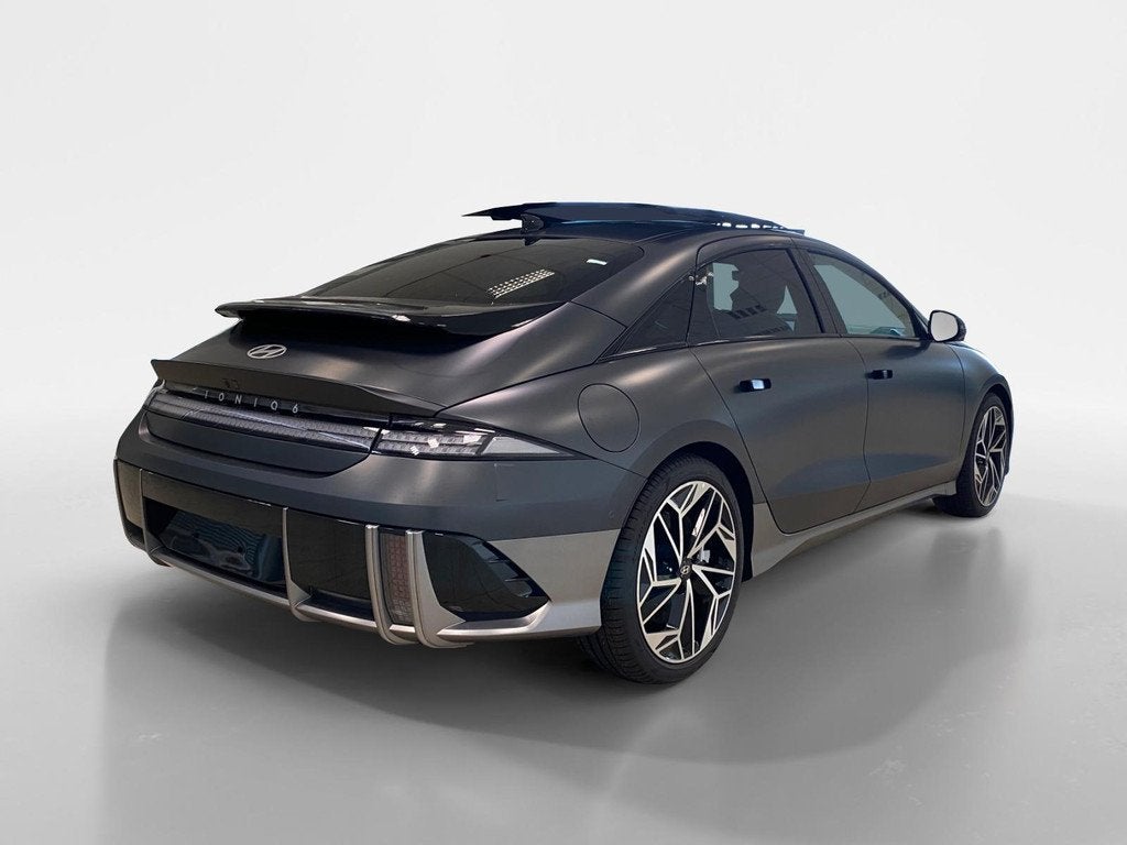 Hyundai IONIQ 6 LOUNGE SKY | RWD | 77 KWH | NOCTURE GREY | N, Auto's, Hyundai, Automaat, Achterwielaandrijving, Leder, 17 min