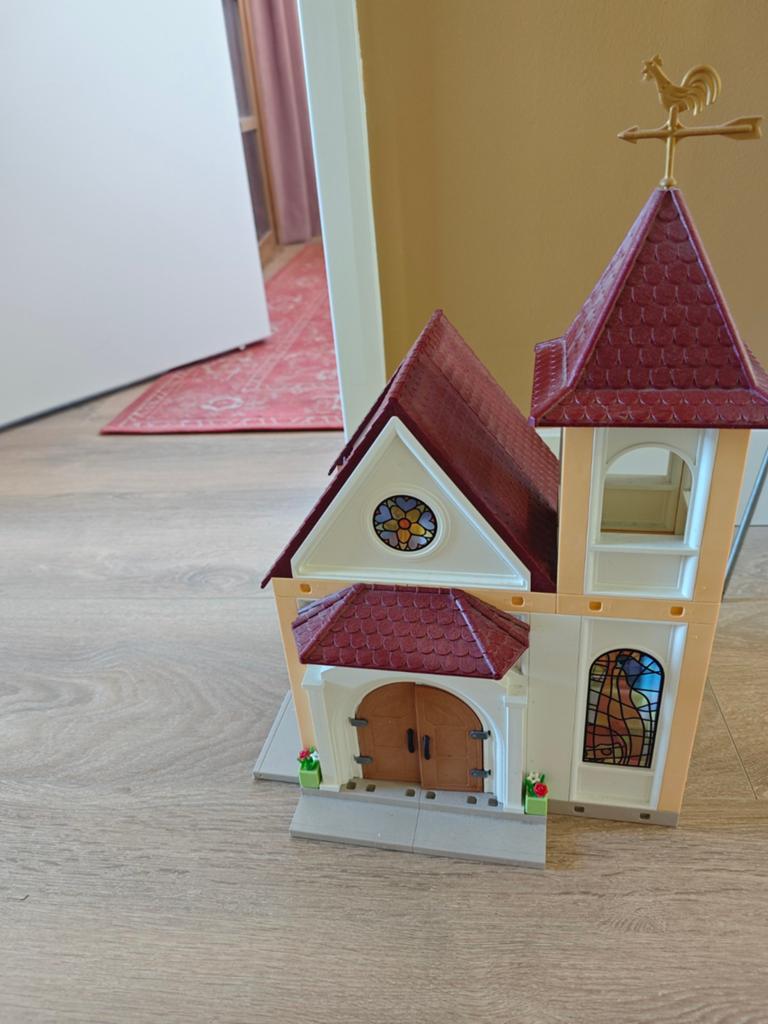 Playmobil Kerk 4296 met bruiloftsgasten en accessoires, Ophalen of Verzenden, Zo goed als nieuw, Complete set