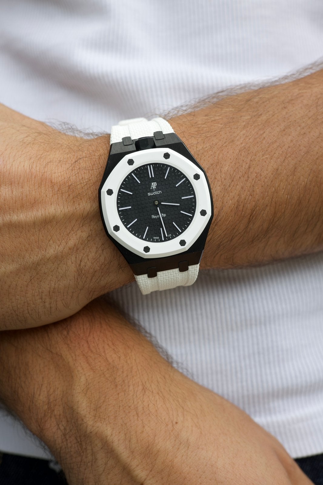 Stalen AP x Swatch Royal Pop Horlogebandje - zwart/wit, --, Nieuw, Ophalen of Verzenden, --
