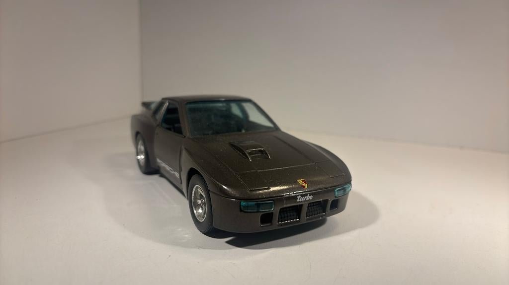 Porsche 924 turbo bburago 1.24, Ophalen of Verzenden, Bburago, A, A